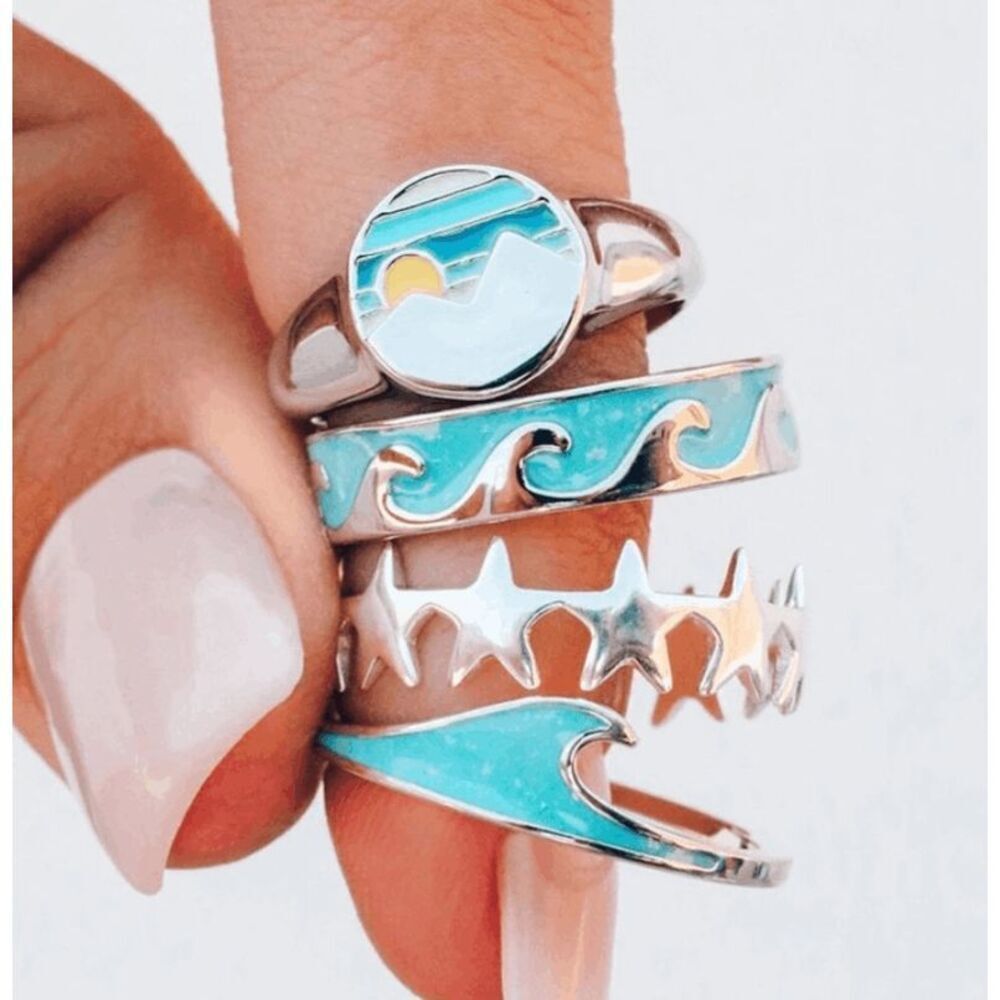 NWOT Set of 4 Y2K Enamel Rings, Wave, Mountain, Star - size 7